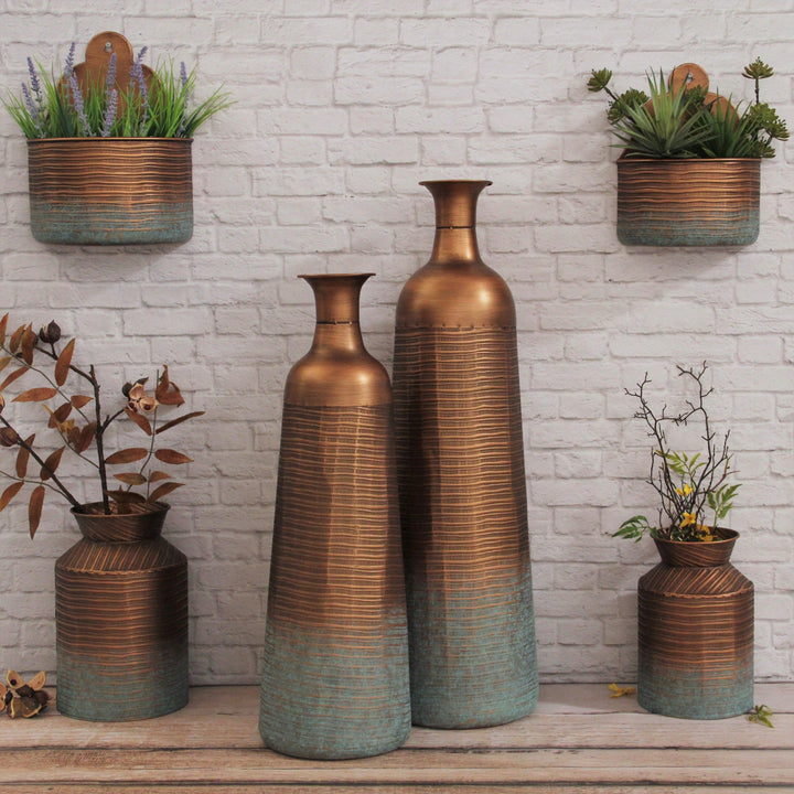 5900 - Kyani Copper Jug Décor