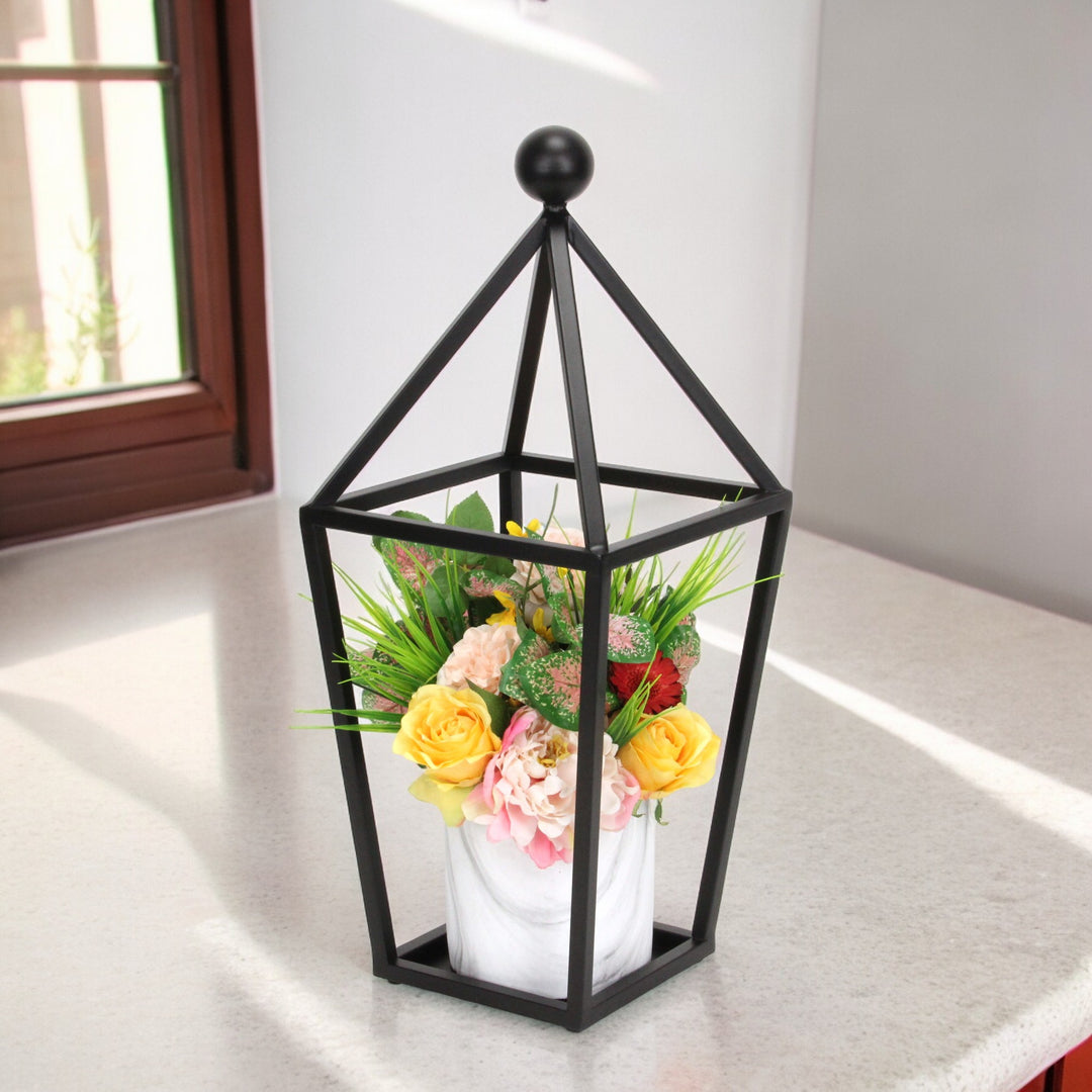 6067BK - Novara Pyramid Top Lantern - Black