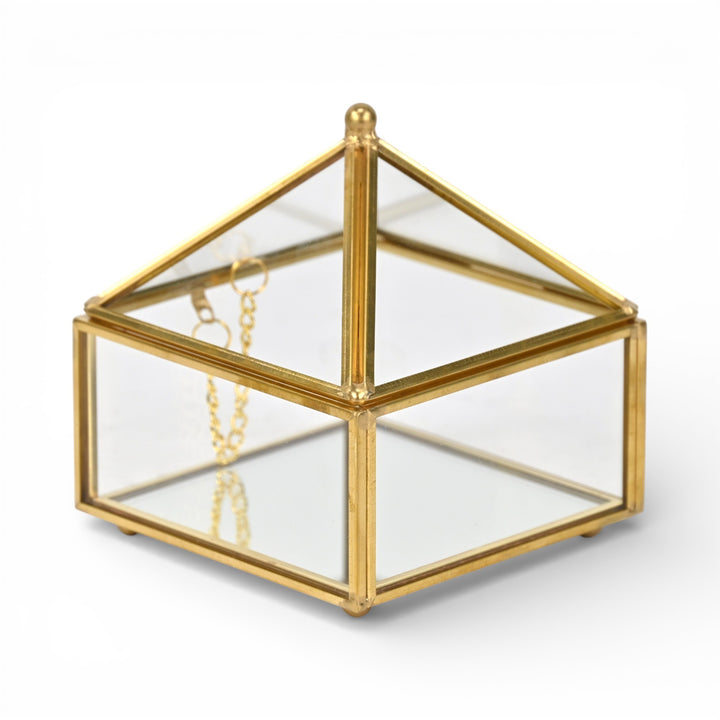 6257 - Vortial Glass Pyramid Box